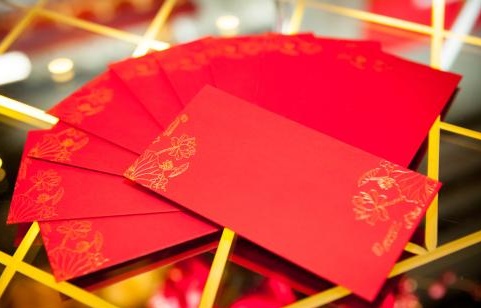 孩過年收兩萬紅包秒殺父母年終獎(jiǎng)，孩子紅包你會(huì)怎么處理？——安穎心理蔡宋華接受惠州電視臺(tái)采訪